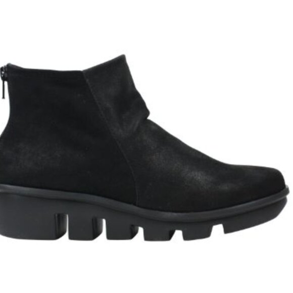 L'Amour Des Pieds Bootie Hadirat Black Nubuck Size 6.5 - Picture 2 of 9